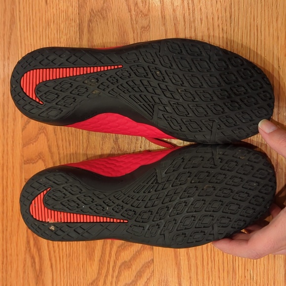 NikeSkin hypervenom turf sneakers - Picture 2 of 7